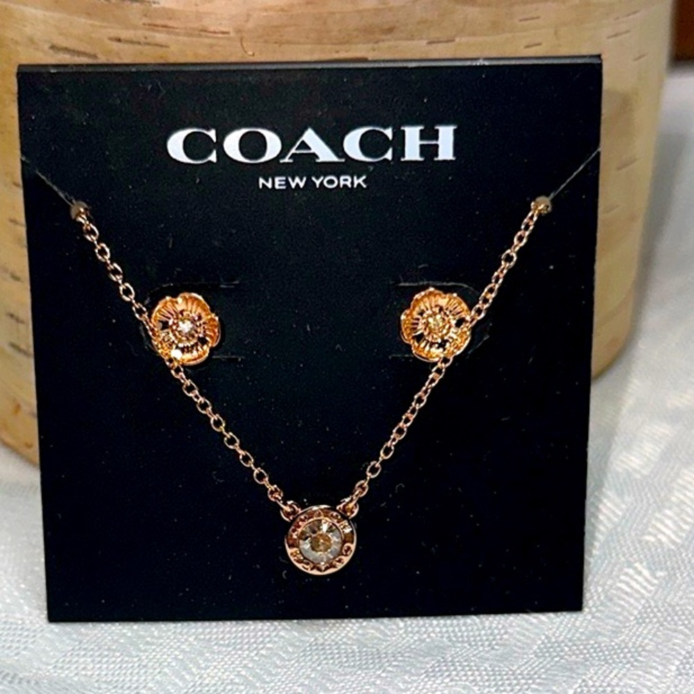 Coach New York circle necklace & Tea Rose earrings studs NWT & Bag
